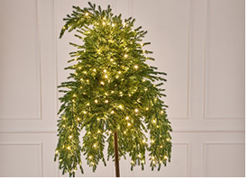 Искусственные ели «Макс Кристмас» – от дизайнерских форм до классики